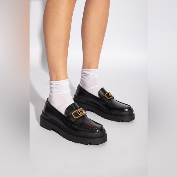 GUCCI NEW COLLECTION BLACK LOAFERS WITH GOLD LOGO INTERLOCKING G - Picture 1 of 13